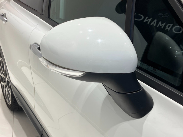 フィアット 500X クロスプラス 4WDの中古車