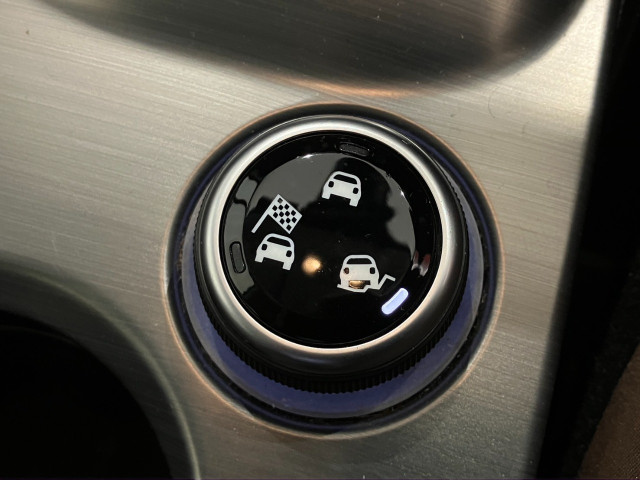 フィアット 500X クロスプラス 4WDの中古車