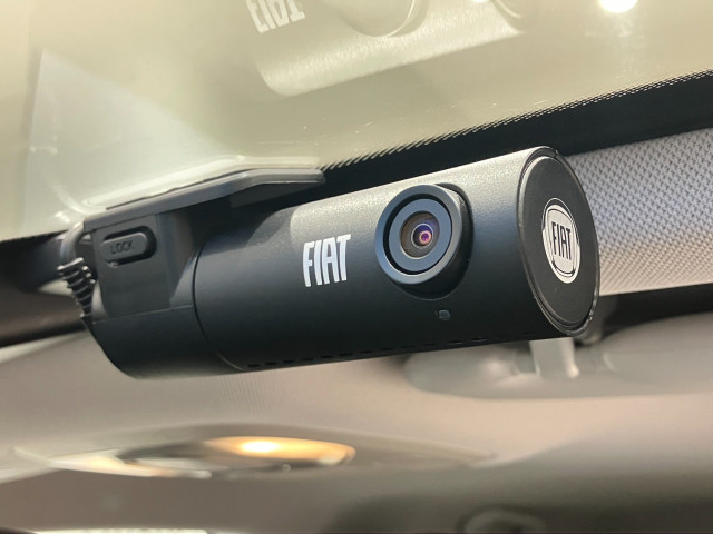 フィアット 500X クロスプラス 4WDの中古車
