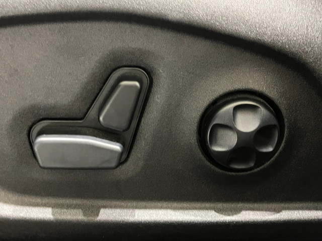 フィアット 500X クロスプラス 4WDの中古車