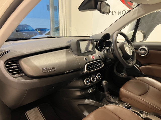 フィアット 500X クロスプラス 4WDの中古車