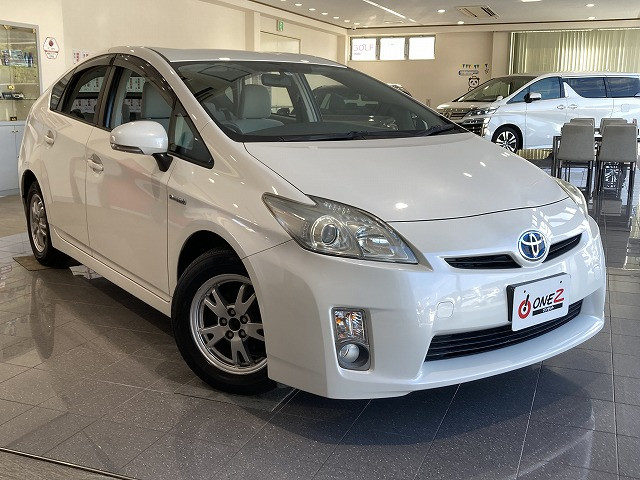 トヨタ プリウス 1.8 Sの中古車
