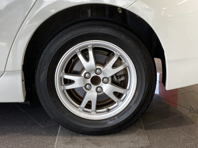トヨタ プリウス 1.8 Sの中古車
