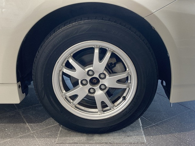 トヨタ プリウス 1.8 Sの中古車