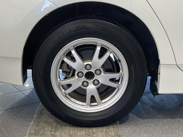 トヨタ プリウス 1.8 Sの中古車