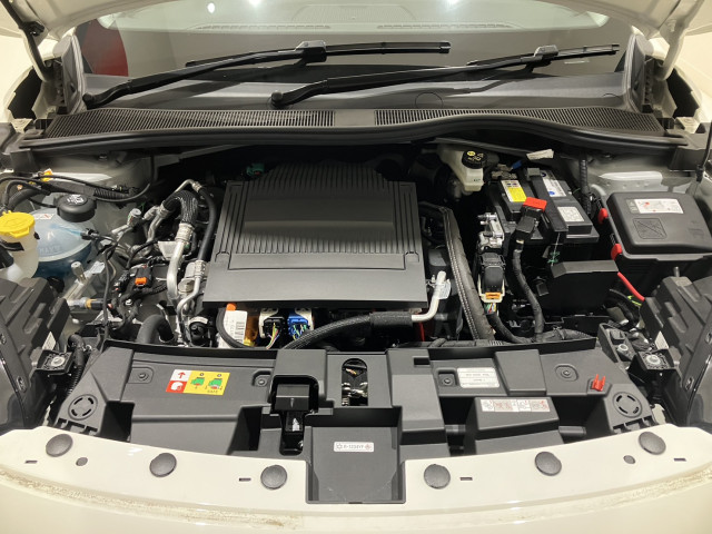 フィアット 600e ラ プリマ ホワイト パッケージの中古車
