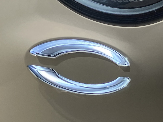 フィアット 600e ラ プリマ ホワイト パッケージの中古車