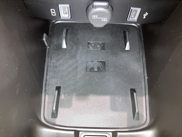 フィアット 600e ラ プリマ ホワイト パッケージの中古車