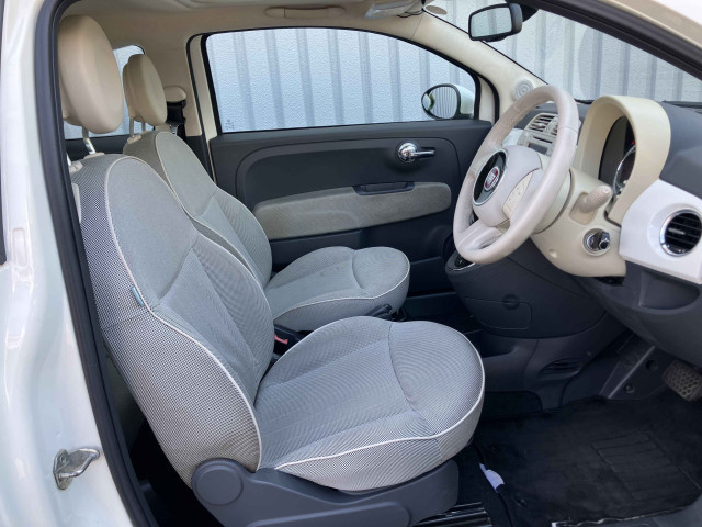 フィアット 500 1.2 8V Lounge RHDの中古車
