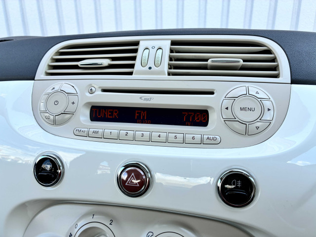フィアット 500 1.2 8V Lounge RHDの中古車