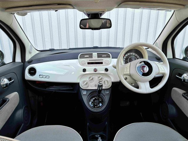 フィアット 500 1.2 8V Lounge RHDの中古車