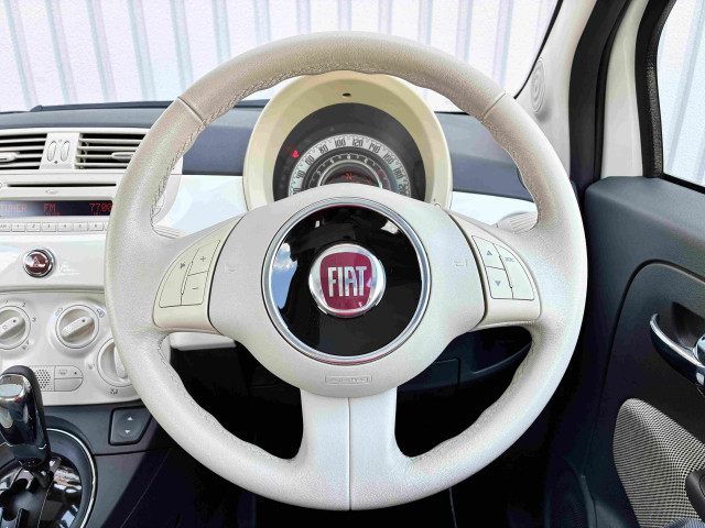 フィアット 500 1.2 8V Lounge RHDの中古車