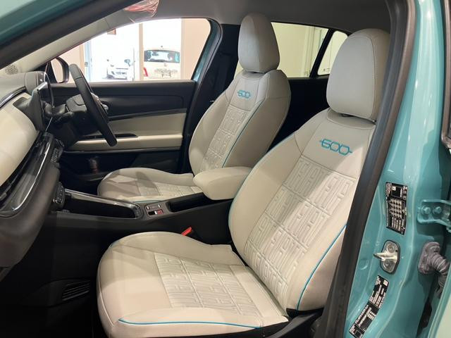 フィアット 600e 600e La Prima RHDの中古車