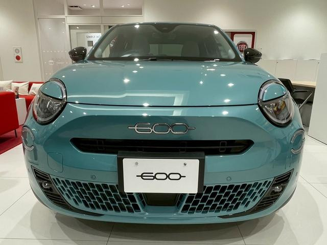 フィアット 600e 600e La Prima RHDの中古車