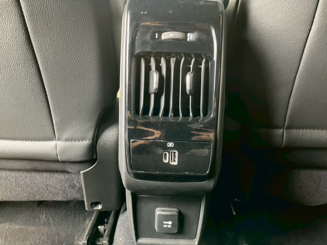 ジープ コンパス リミテッド 4WDの中古車