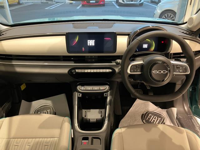 フィアット 600e ラ プリマの中古車