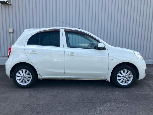 日産 マーチ ボレロの中古車
