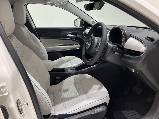 フィアット 600e ラ プリマの中古車