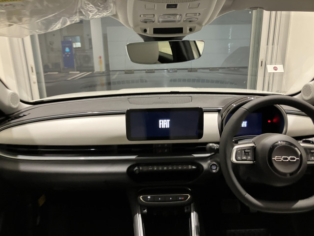 フィアット 600e ラ プリマの中古車