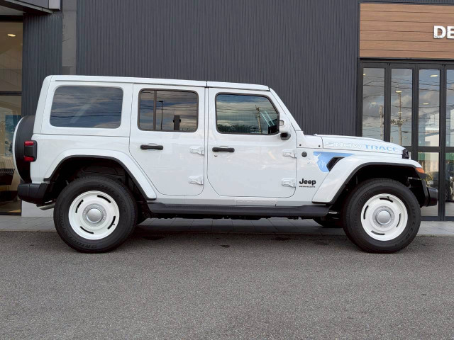 ジープ ラングラー スノートレース 4WDの中古車