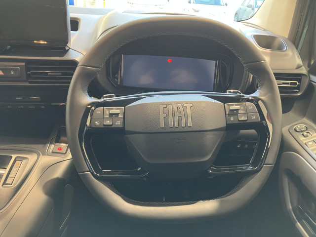 フィアット ドブロ 1.5 ディーゼルターボの中古車