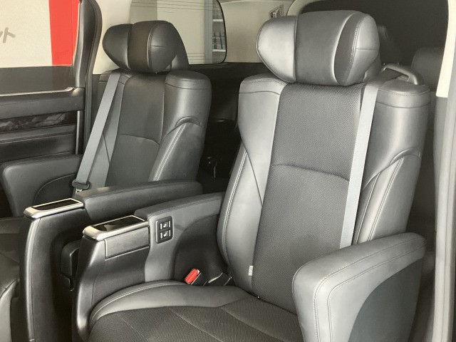 トヨタ アルファード 2.5 S Cパッケージの中古車
