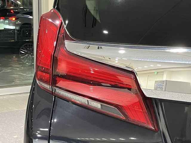 トヨタ アルファードハイブリッド ハイブリッド 2.5 SR E-Four 4WDの中古車