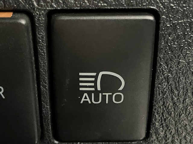トヨタ アルファードハイブリッド ハイブリッド 2.5 SR E-Four 4WDの中古車