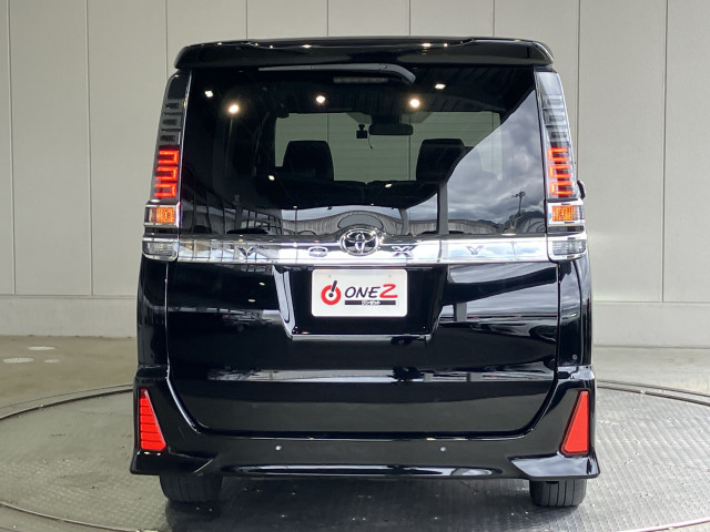 トヨタ ヴォクシー 2.0 ZS 煌Ⅲの中古車
