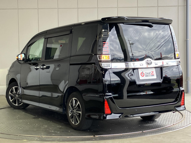 トヨタ ヴォクシー 2.0 ZS 煌Ⅲの中古車