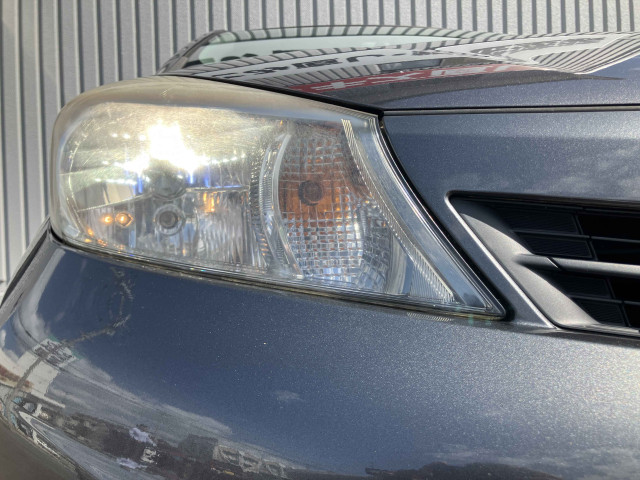 トヨタ ヴィッツ Fの中古車