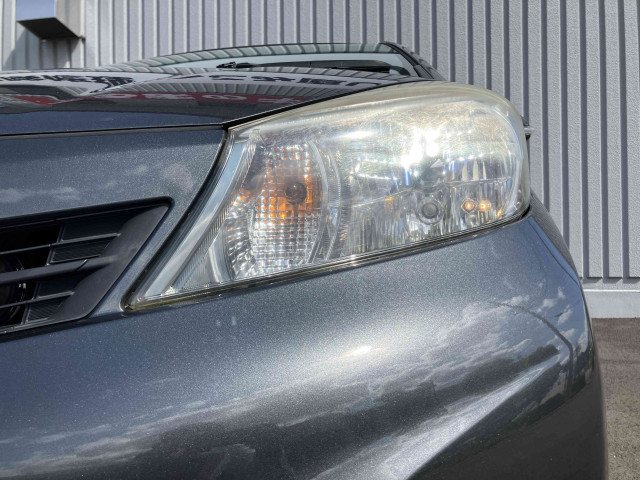 トヨタ ヴィッツ Fの中古車