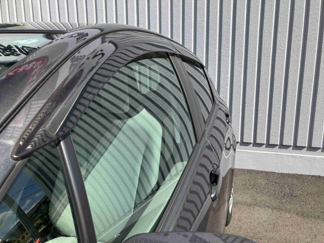 トヨタ ヴィッツ Fの中古車
