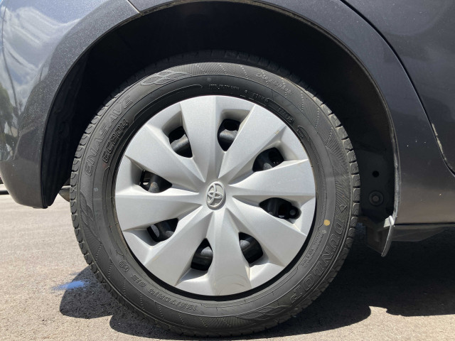 トヨタ ヴィッツ Fの中古車