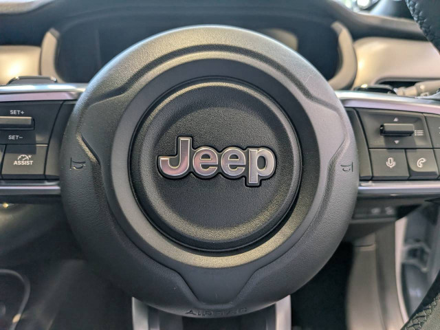 ジープ アベンジャー 4xe ハイブリッド アップランド 4WDの中古車