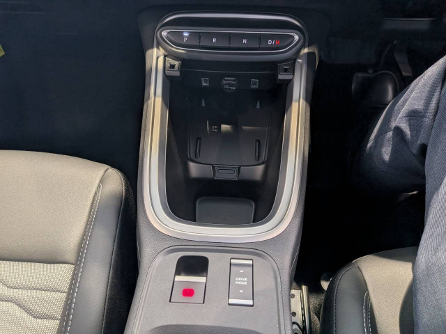 ジープ アベンジャー 4xe ハイブリッド アップランド 4WDの中古車