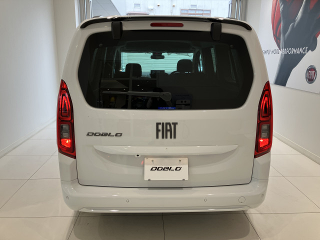 フィアット ドブロ チンクエ ビアンコ ジェラート ディーゼルターボの中古車