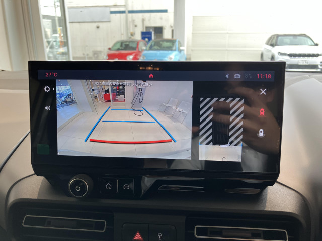 フィアット ドブロ チンクエ ビアンコ ジェラート ディーゼルターボの中古車