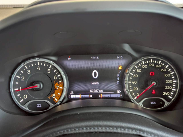 ジープ レネゲード トレイルホーク 4WDの中古車