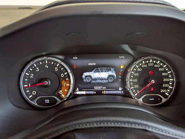 ジープ レネゲード トレイルホーク 4WDの中古車