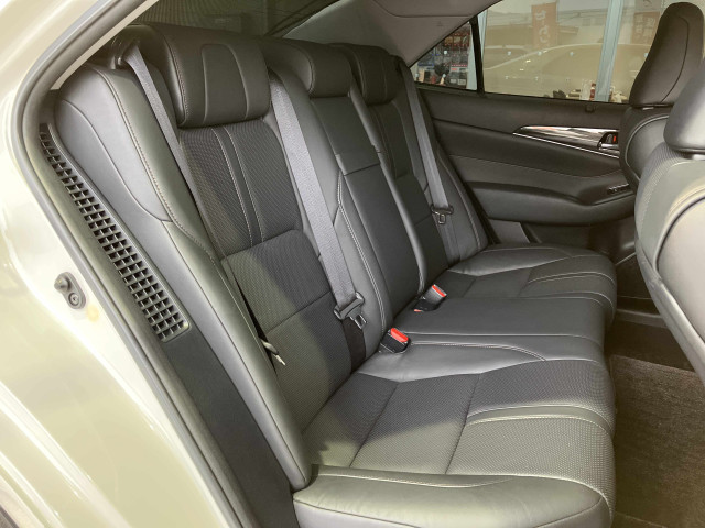 トヨタ クラウンアスリートハイブリッド ハイブリッド 2.5 Gの中古車