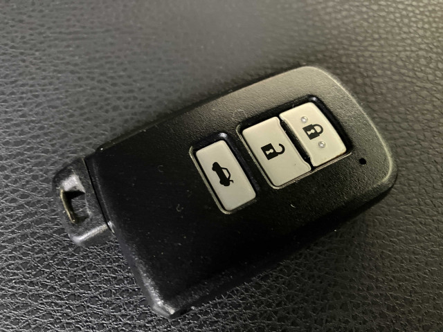 トヨタ クラウンアスリートハイブリッド ハイブリッド 2.5 Gの中古車