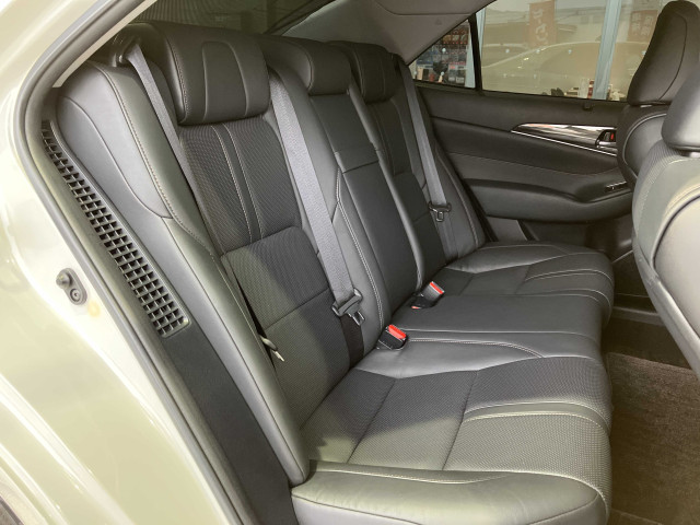 トヨタ クラウンアスリートハイブリッド ハイブリッド 2.5 Gの中古車