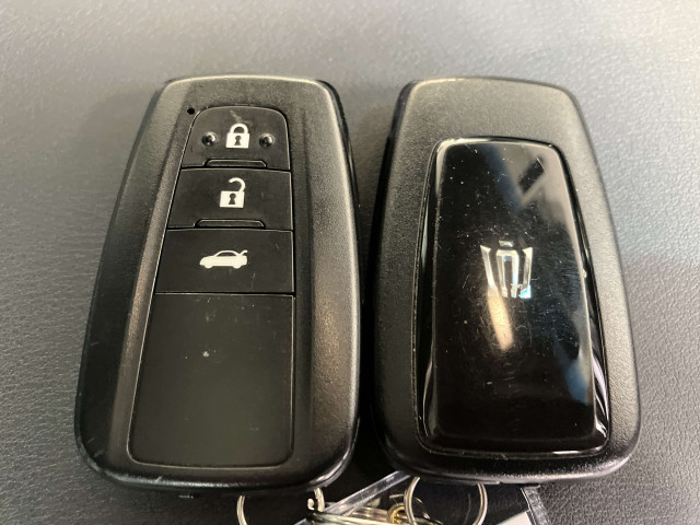 トヨタ クラウン ハイブリッド 2.5 S Cパッケージの中古車