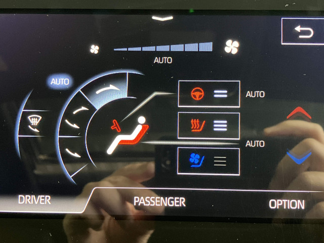 トヨタ クラウン ハイブリッド 2.5 S Cパッケージの中古車