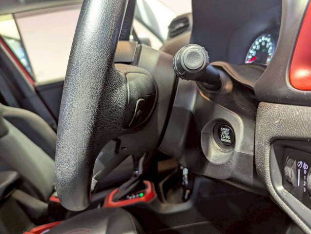 ジープ レネゲード トレイルホーク 4WDの中古車