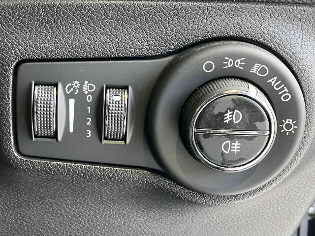 ジープ コンパス トレイルホーク 4WDの中古車