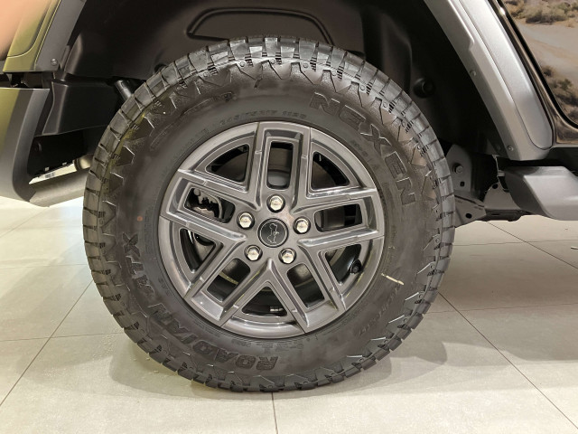 ジープ ラングラー アンリミテッド スポーツ 4WDの中古車