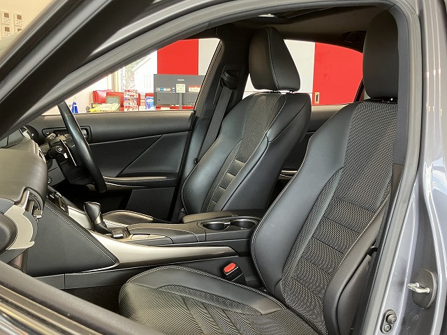 レクサス IS 200t Fスポーツの中古車