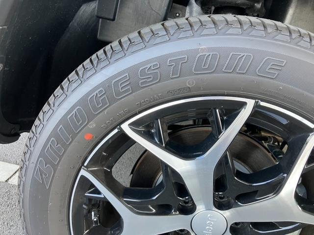 ジープ コマンダー リミテッド ディーゼルターボ 4WDの中古車